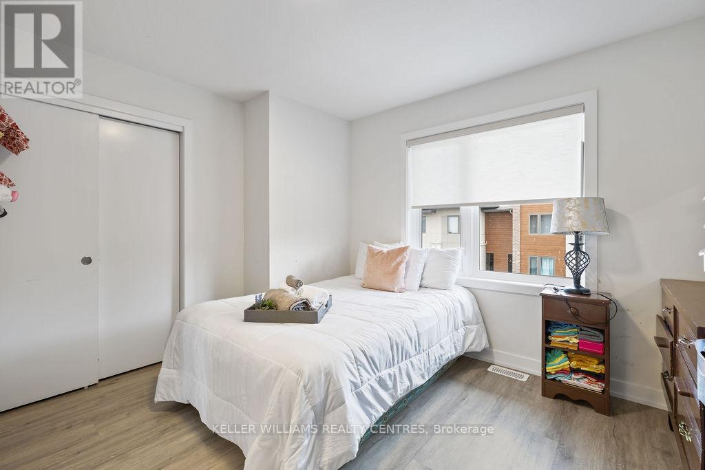 Photo 14 of 25 9 Winters Crescent, Collingwood ON