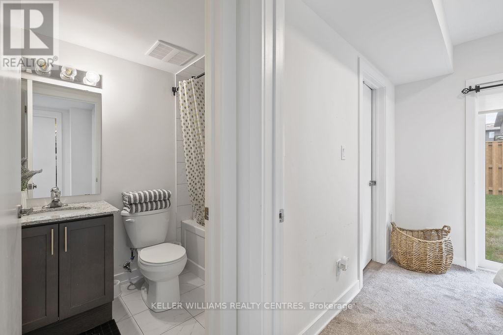Photo 16 of 25 9 Winters Crescent, Collingwood ON