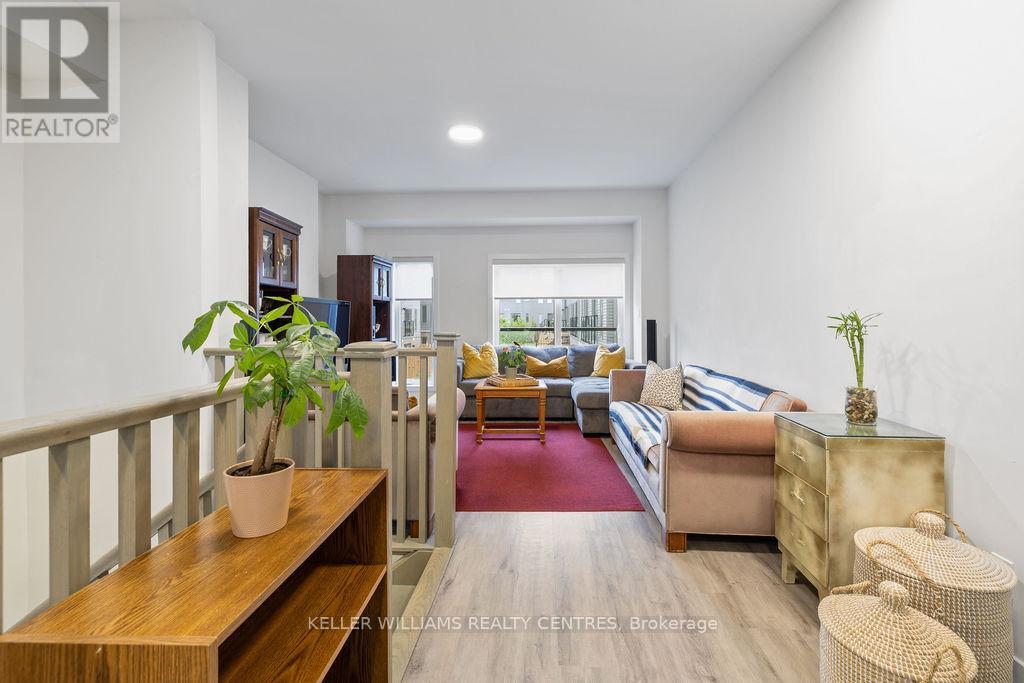 Photo 6 of 25 9 Winters Crescent, Collingwood ON