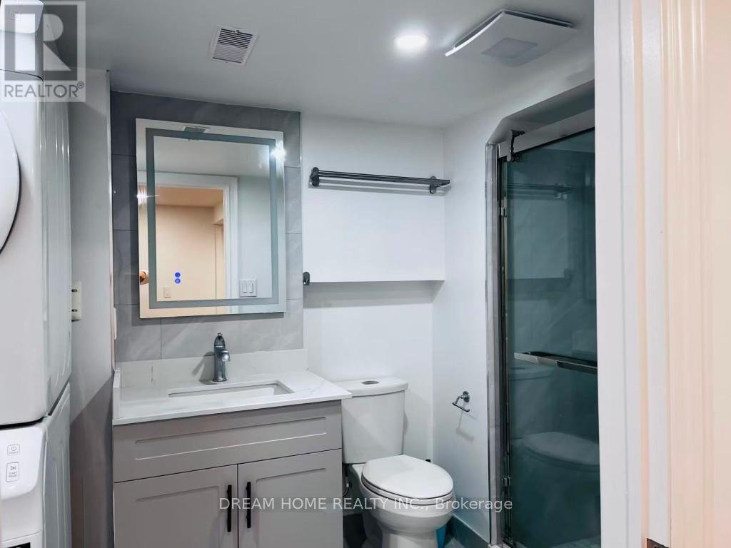 Photo 8 of Lower 367 Yale Crescent, Oakville ON