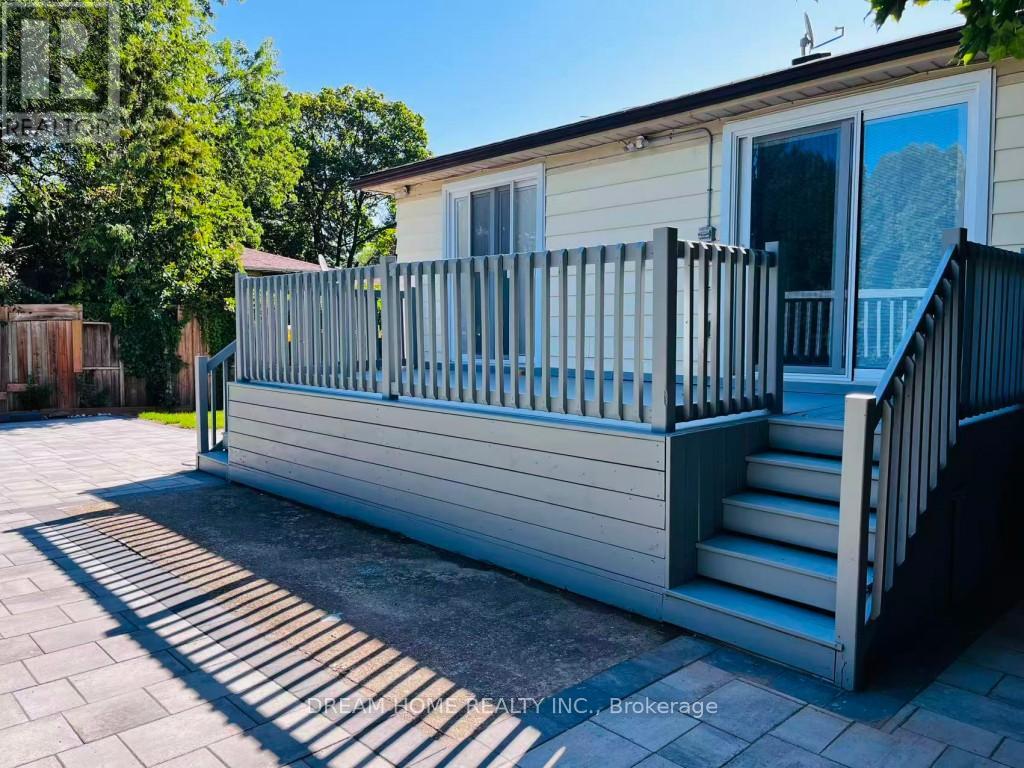 Photo 21 of Lower 367 Yale Crescent, Oakville ON