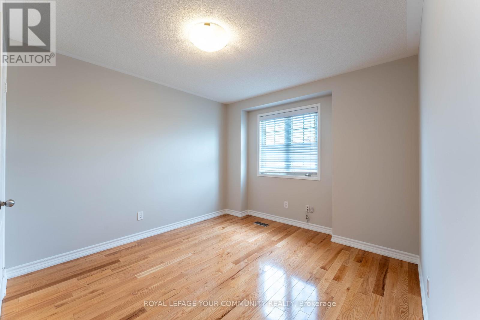Photo 14 of 6 Bellchase Trail, Brampton ON