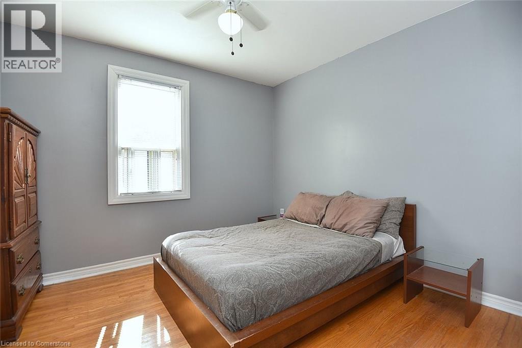 Photo 10 of 29 Sherman Avenue S Unit 6, Hamilton ON