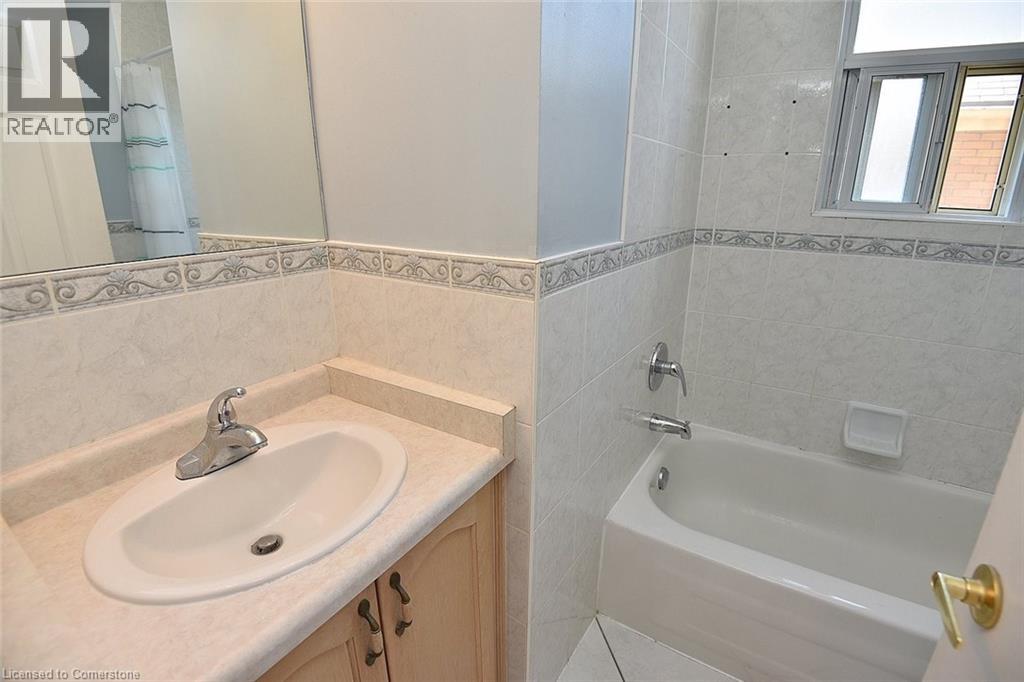 Photo 24 of 29 Sherman Avenue S Unit 6, Hamilton ON