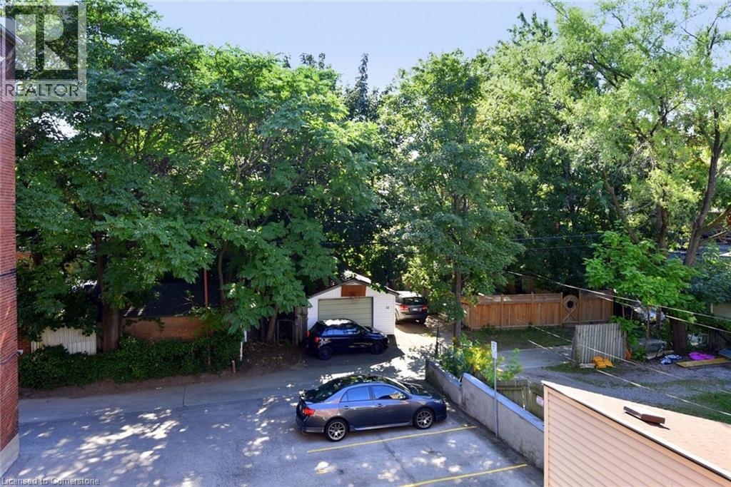 Photo 3 of 29 Sherman Avenue S Unit 6, Hamilton ON