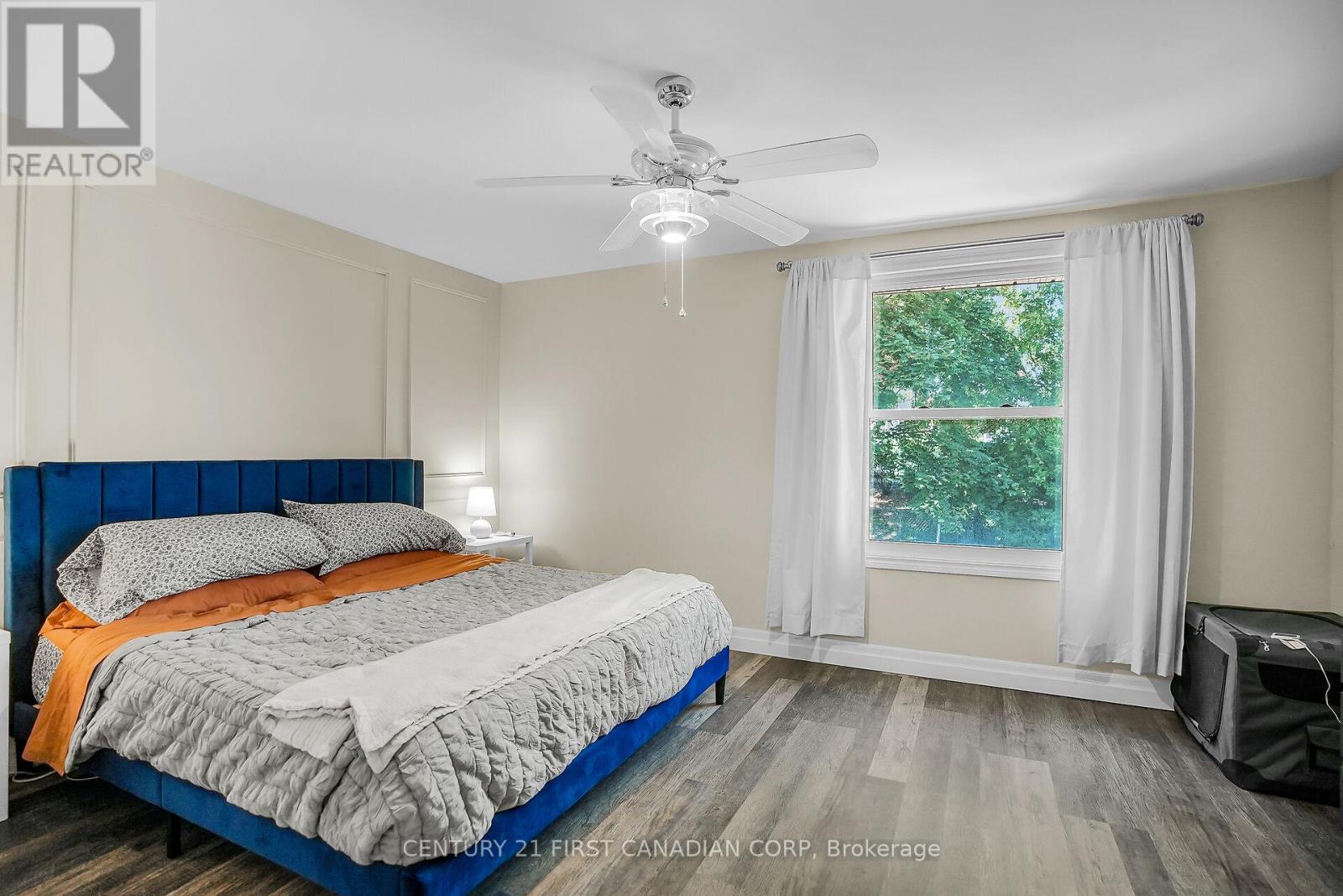 Photo 16 of 57 640 Wonderland Road S, London South ON