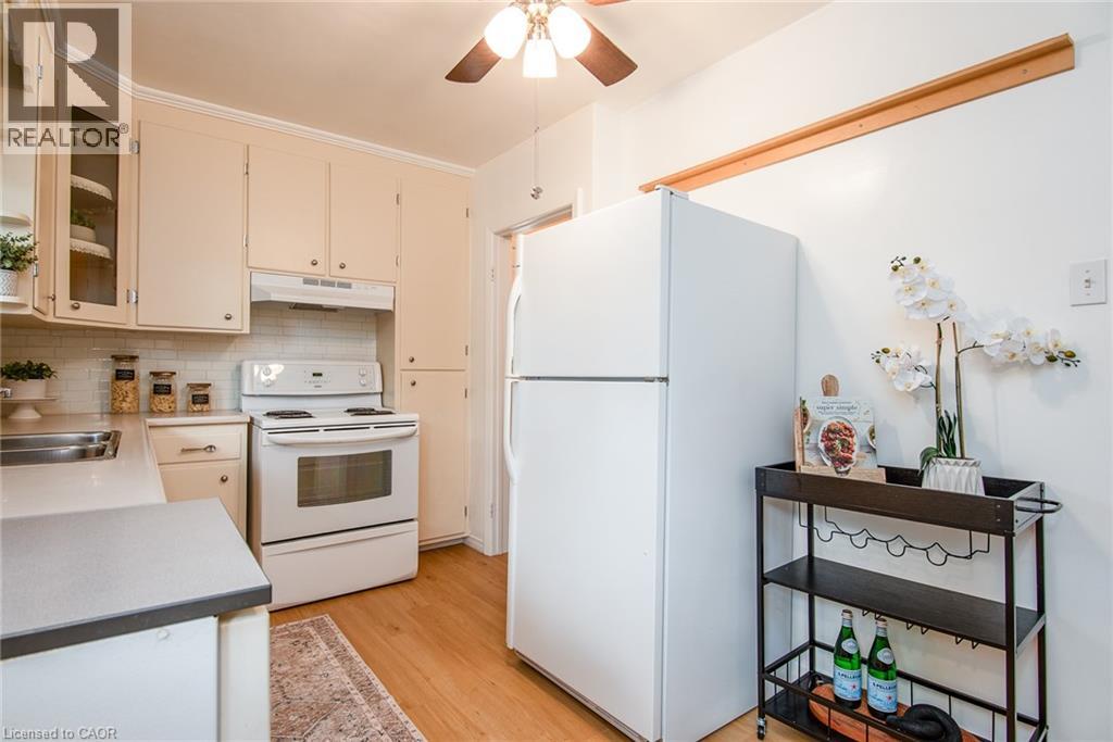 Photo 13 of 148 Siebert Avenue, Kitchener ON