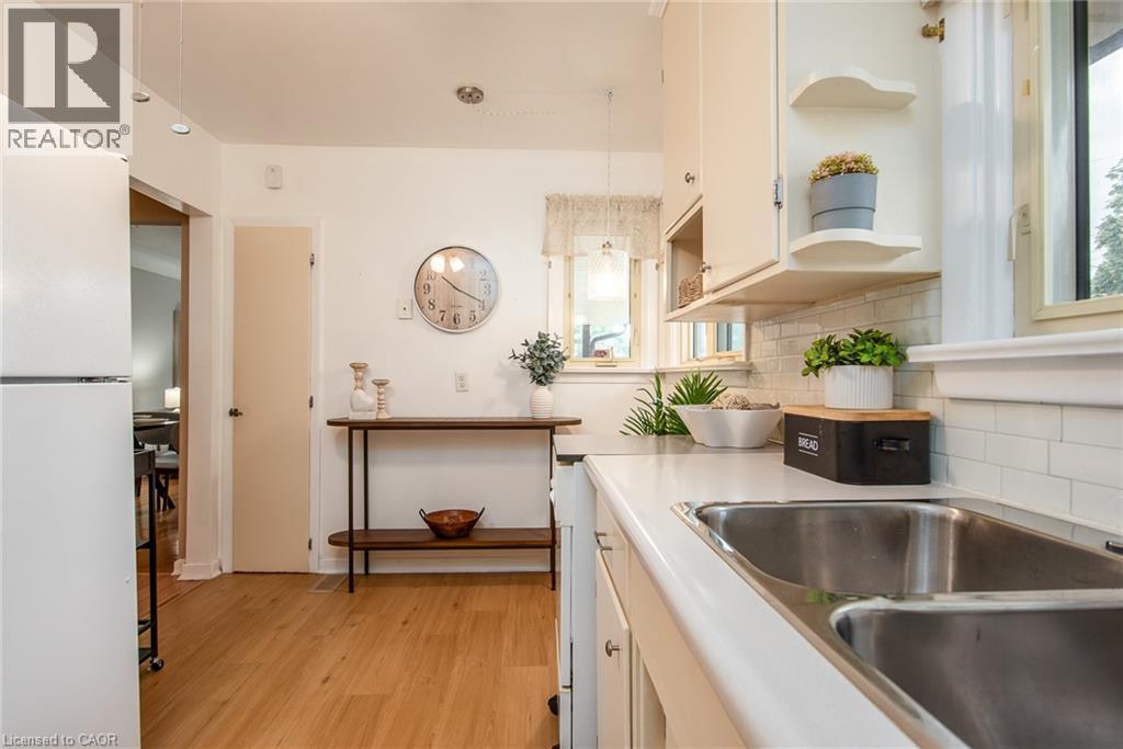 Photo 15 of 148 Siebert Avenue, Kitchener ON
