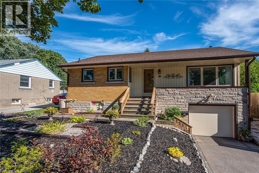 Photo 2 of 148 Siebert Avenue, Kitchener ON