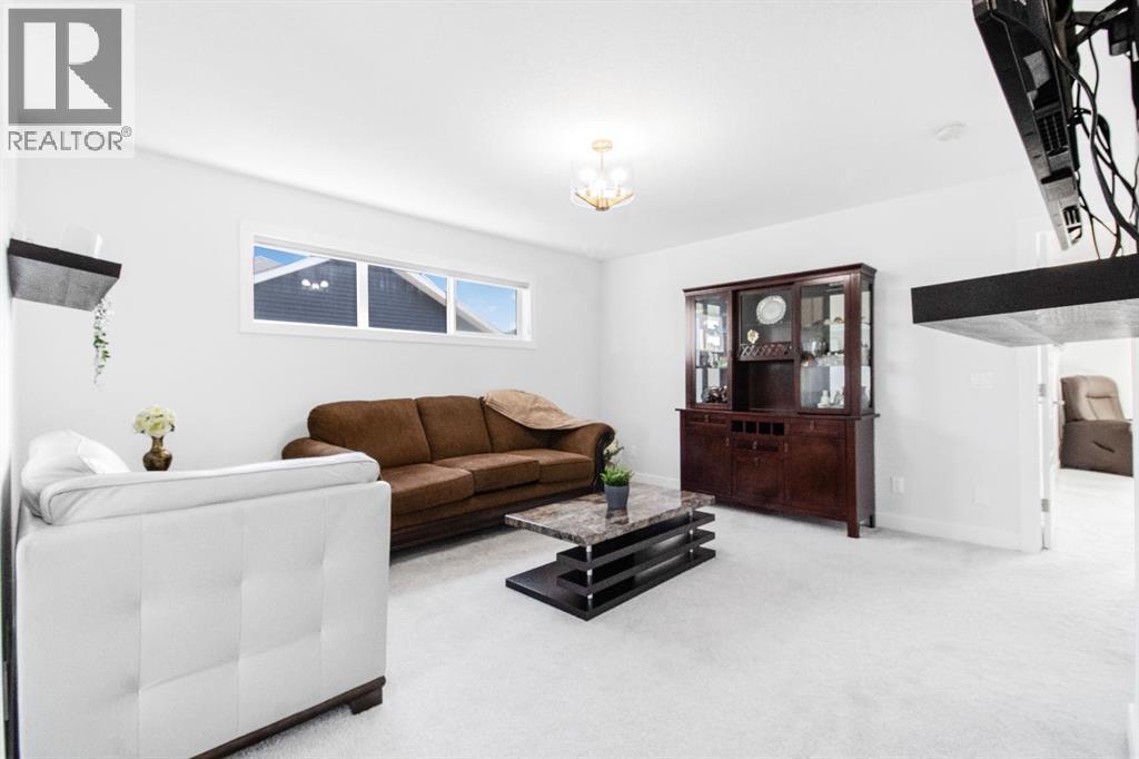 Photo 8 of 701 Marina Drive, Chestermere AB