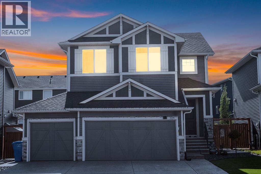 Photo 5 of 701 Marina Drive, Chestermere AB