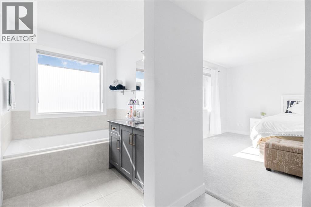 Photo 42 of 701 Marina Drive, Chestermere AB