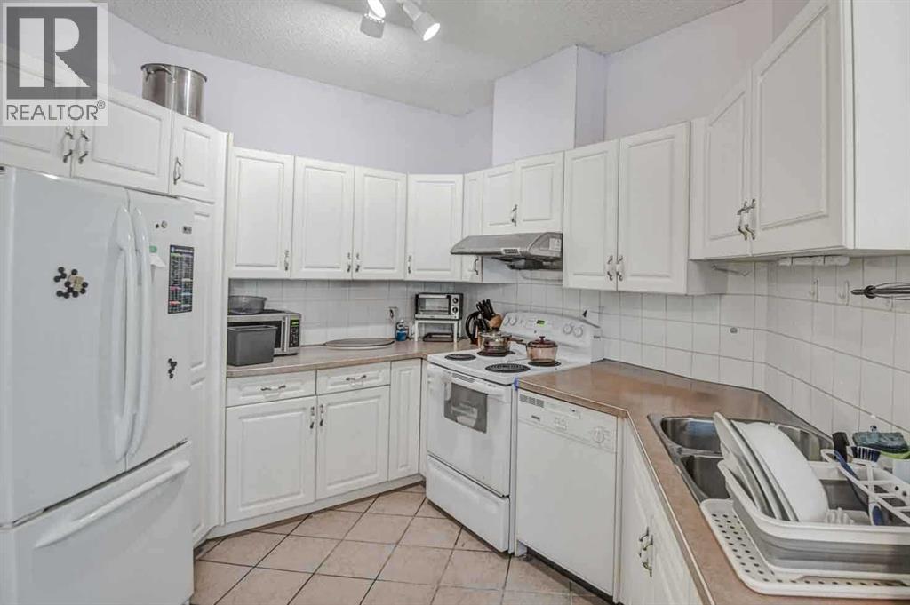 Photo 5 of 109 108 Edgeridge Terrace Nw, Calgary AB