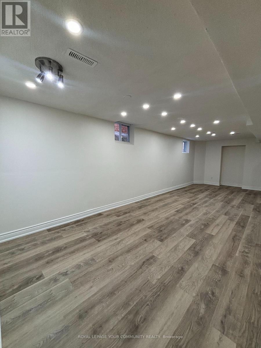 Photo 8 of Bsmt 36 Umbria Crescent, Vaughan ON