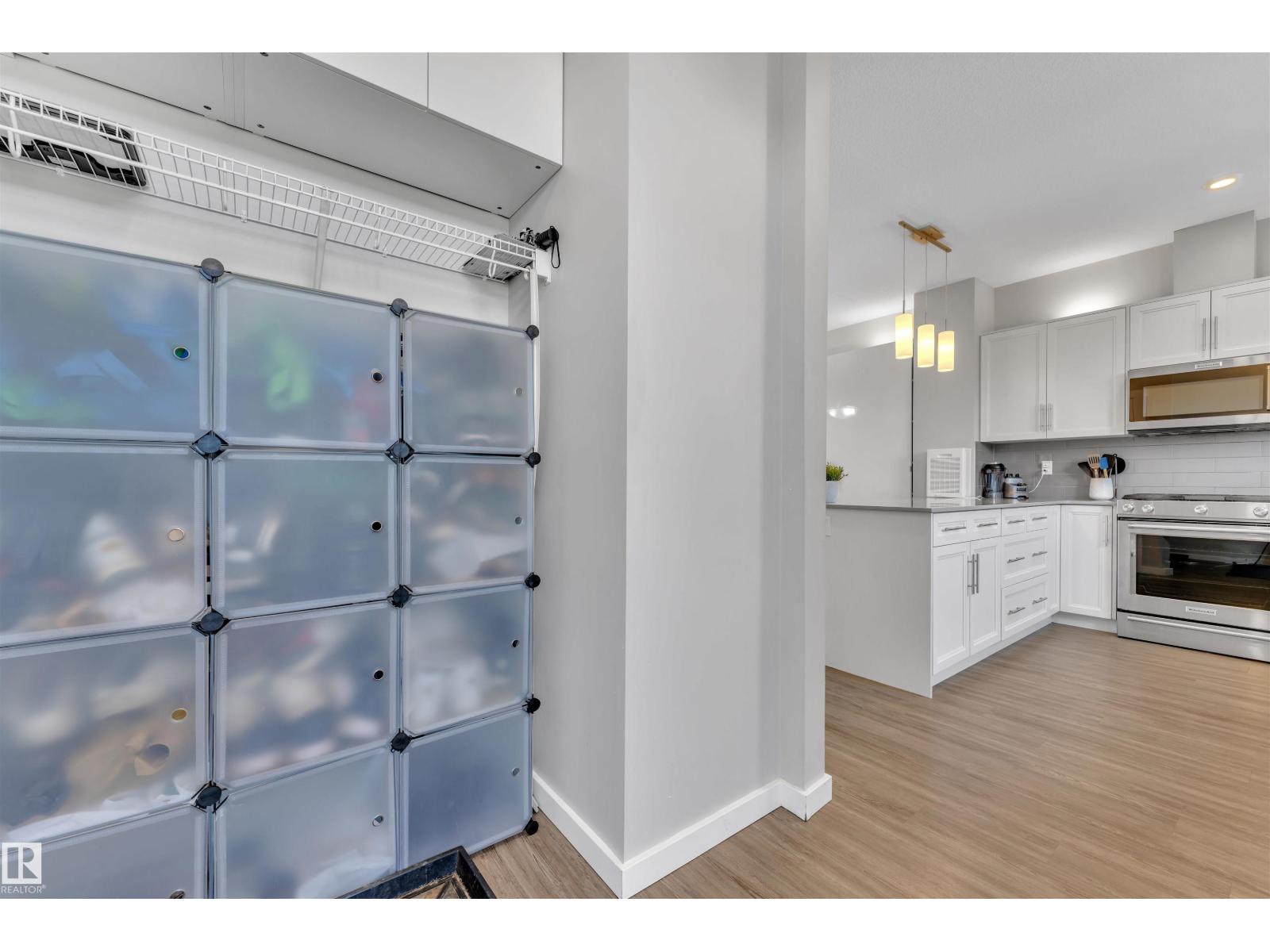 Photo 17 of 2637 Maple Wy Nw, Edmonton AB