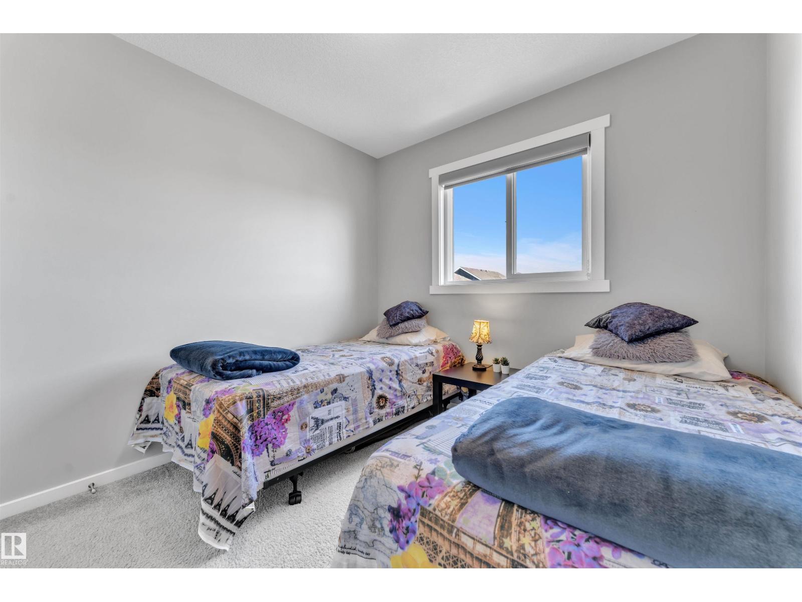 Photo 21 of 2637 Maple Wy Nw, Edmonton AB
