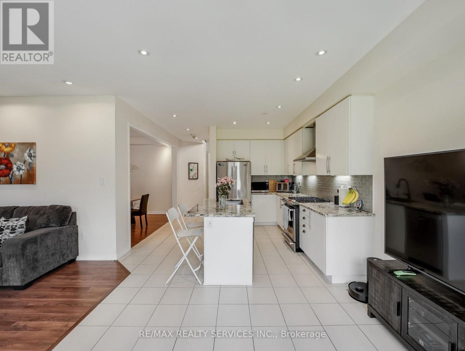 Photo 10 of 51 Cheevers Road, Brantford ON