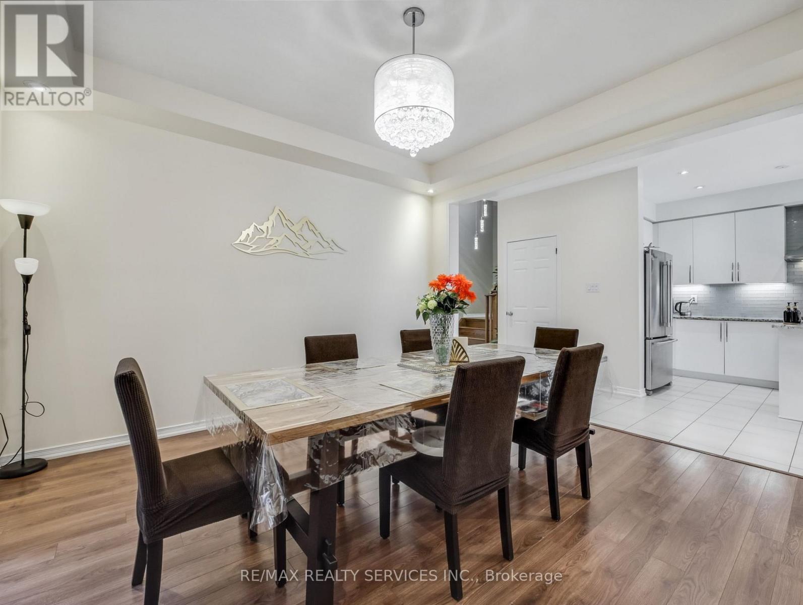 Photo 14 of 51 Cheevers Road, Brantford ON