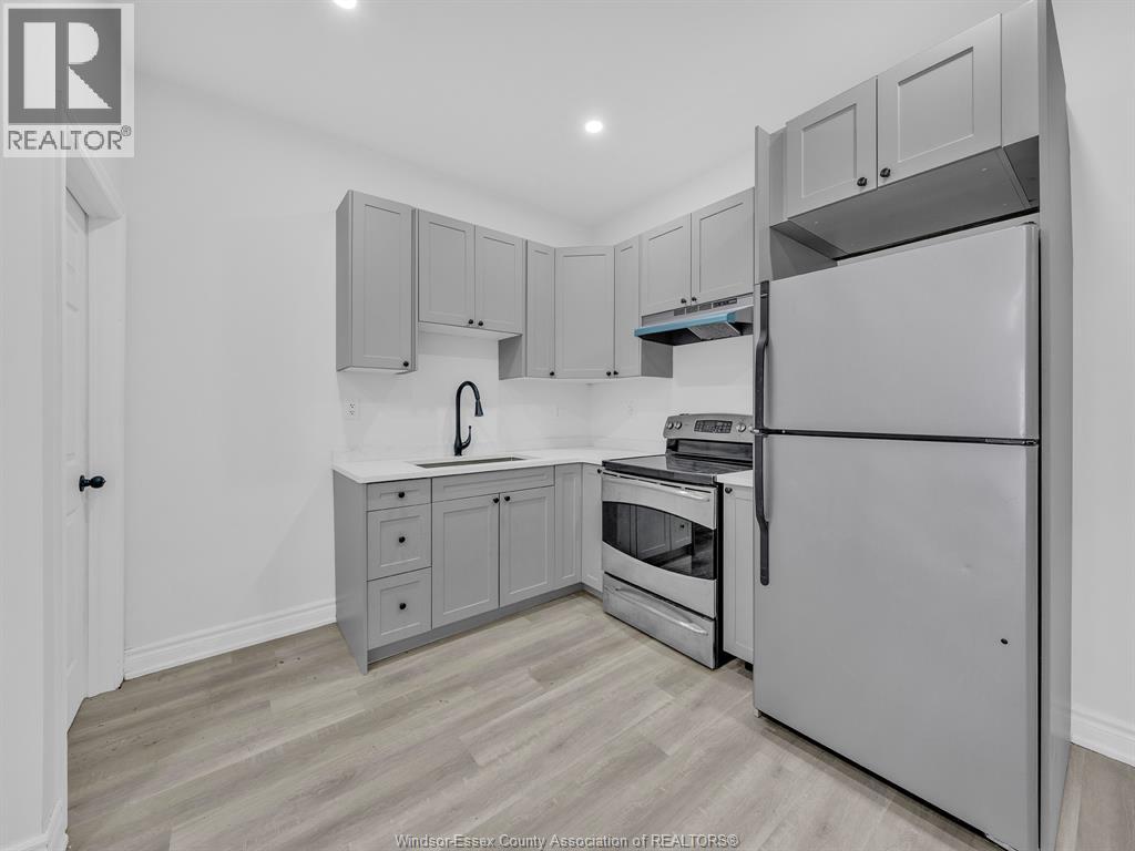 Photo 13 of 728 Pierre, Windsor ON