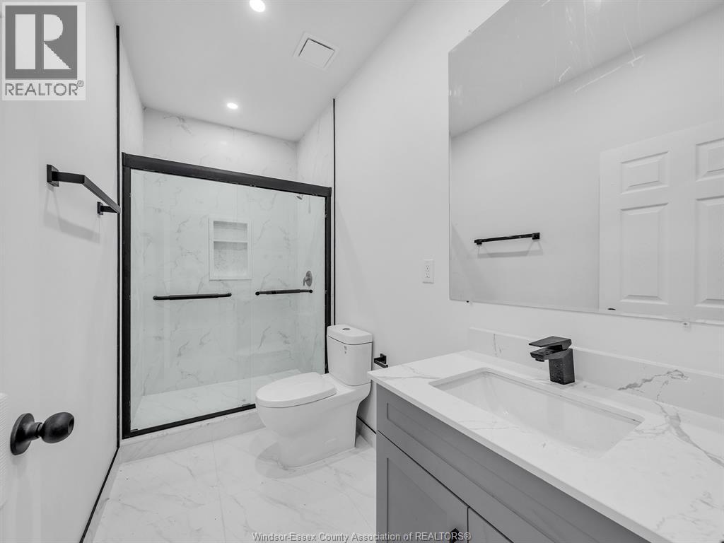 Photo 15 of 728 Pierre, Windsor ON