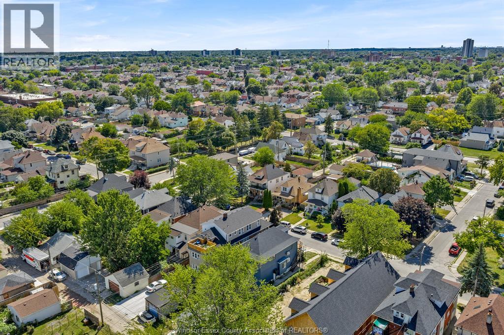 Photo 47 of 728 Pierre, Windsor ON