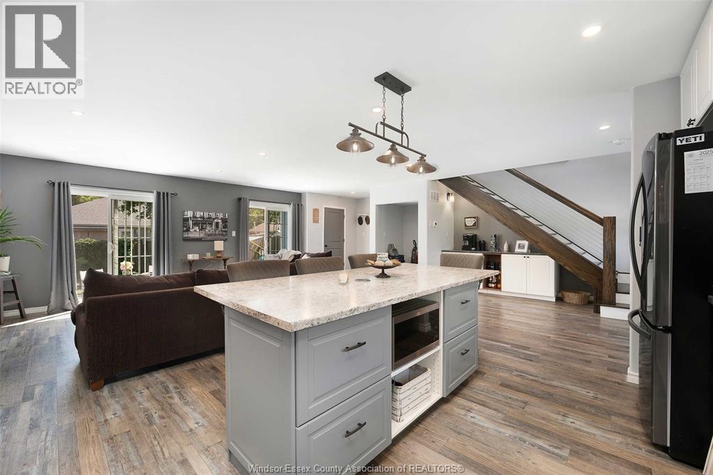 Photo 15 of 112 Washington, Harrow ON