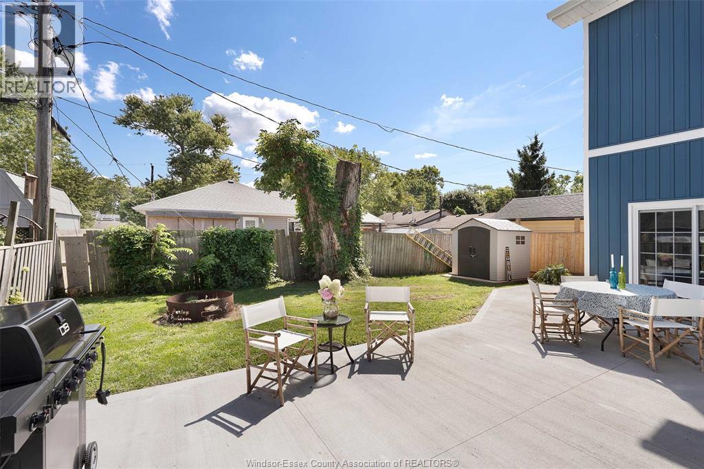 Photo 35 of 112 Washington, Harrow ON