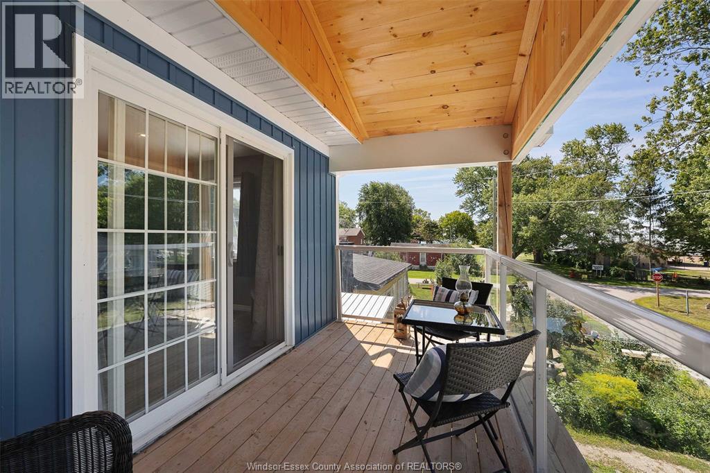Photo 24 of 112 Washington, Harrow ON
