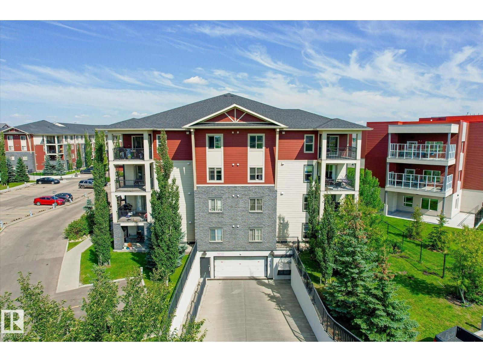 Photo 29 of 120 5816 Mullen Pl Nw, Edmonton AB