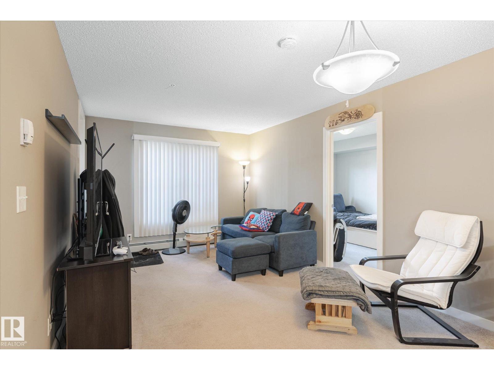 Photo 30 of 120 5816 Mullen Pl Nw, Edmonton AB