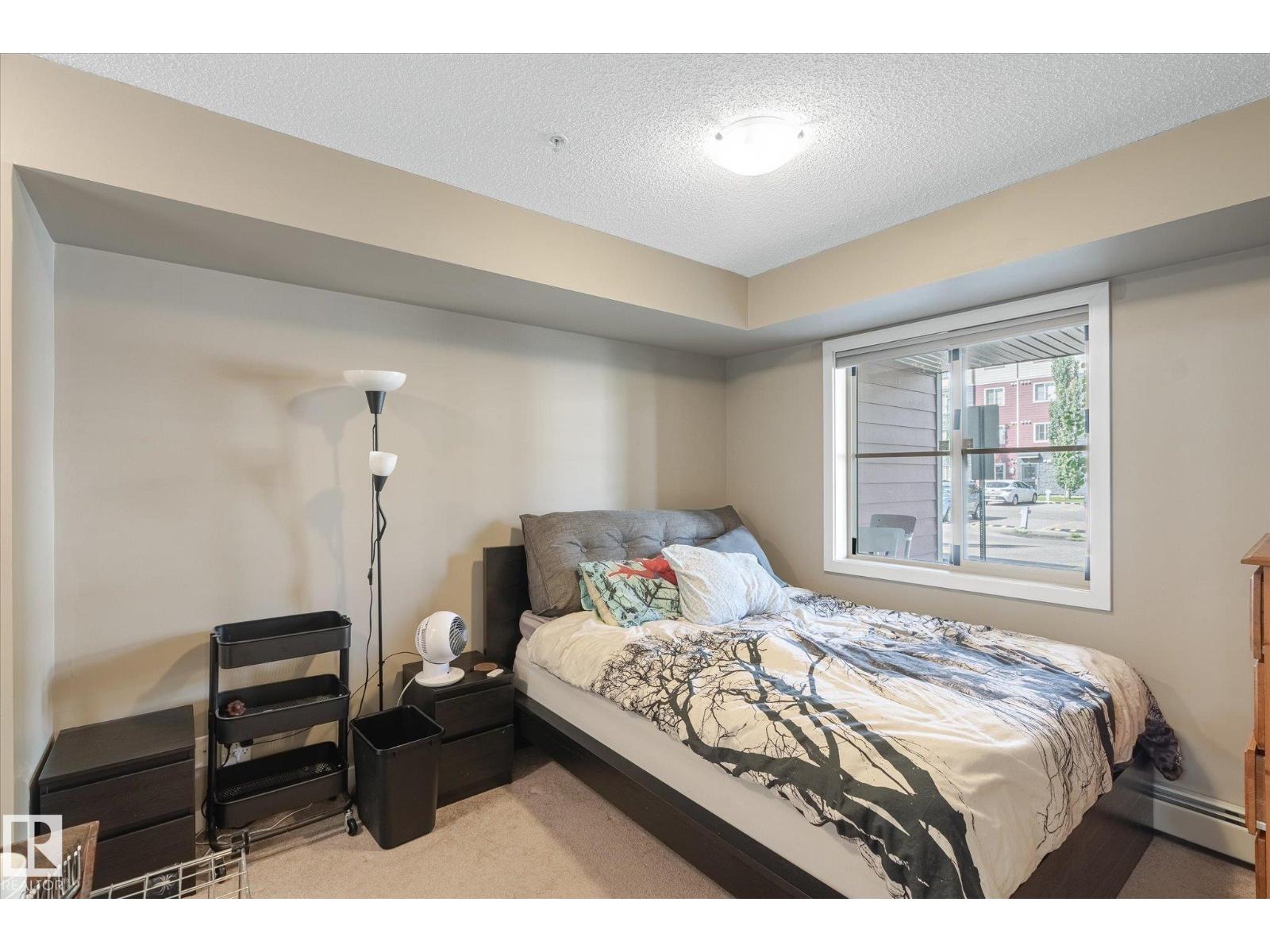 Photo 32 of 120 5816 Mullen Pl Nw, Edmonton AB