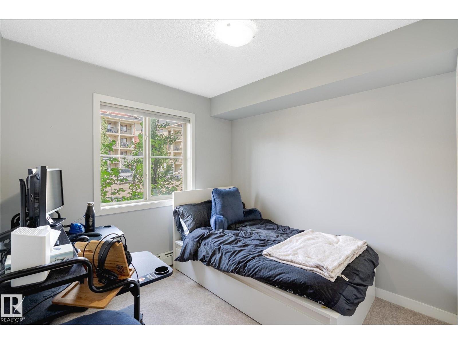 Photo 33 of 120 5816 Mullen Pl Nw, Edmonton AB