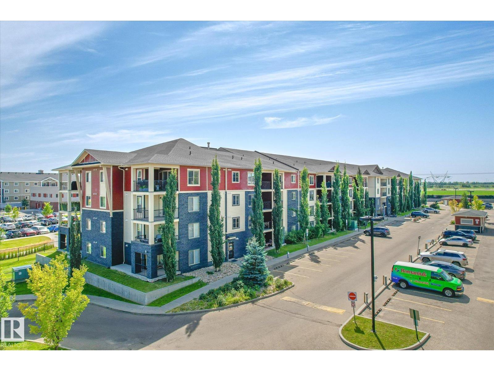 Photo 31 of 120 5816 Mullen Pl Nw, Edmonton AB