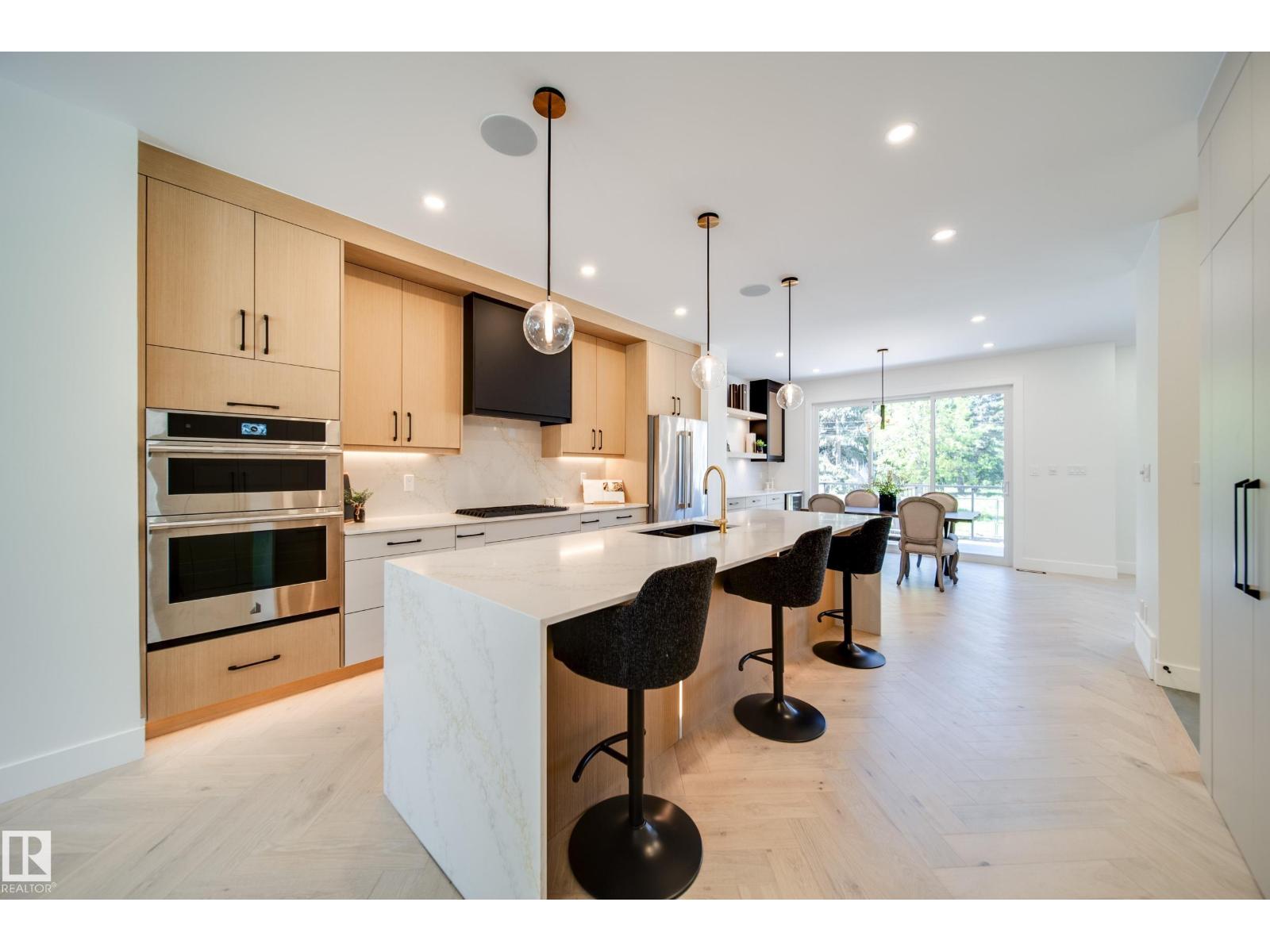 Photo 40 of 7146 119 St Nw, Edmonton AB