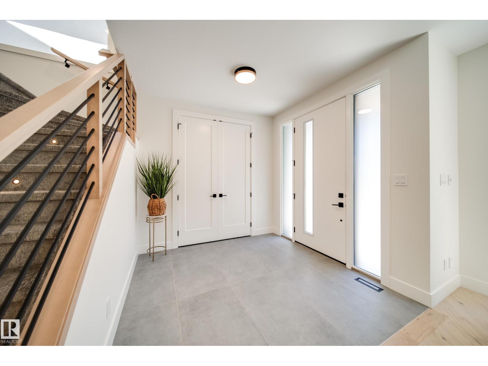 Photo 60 of 7146 119 St Nw, Edmonton AB