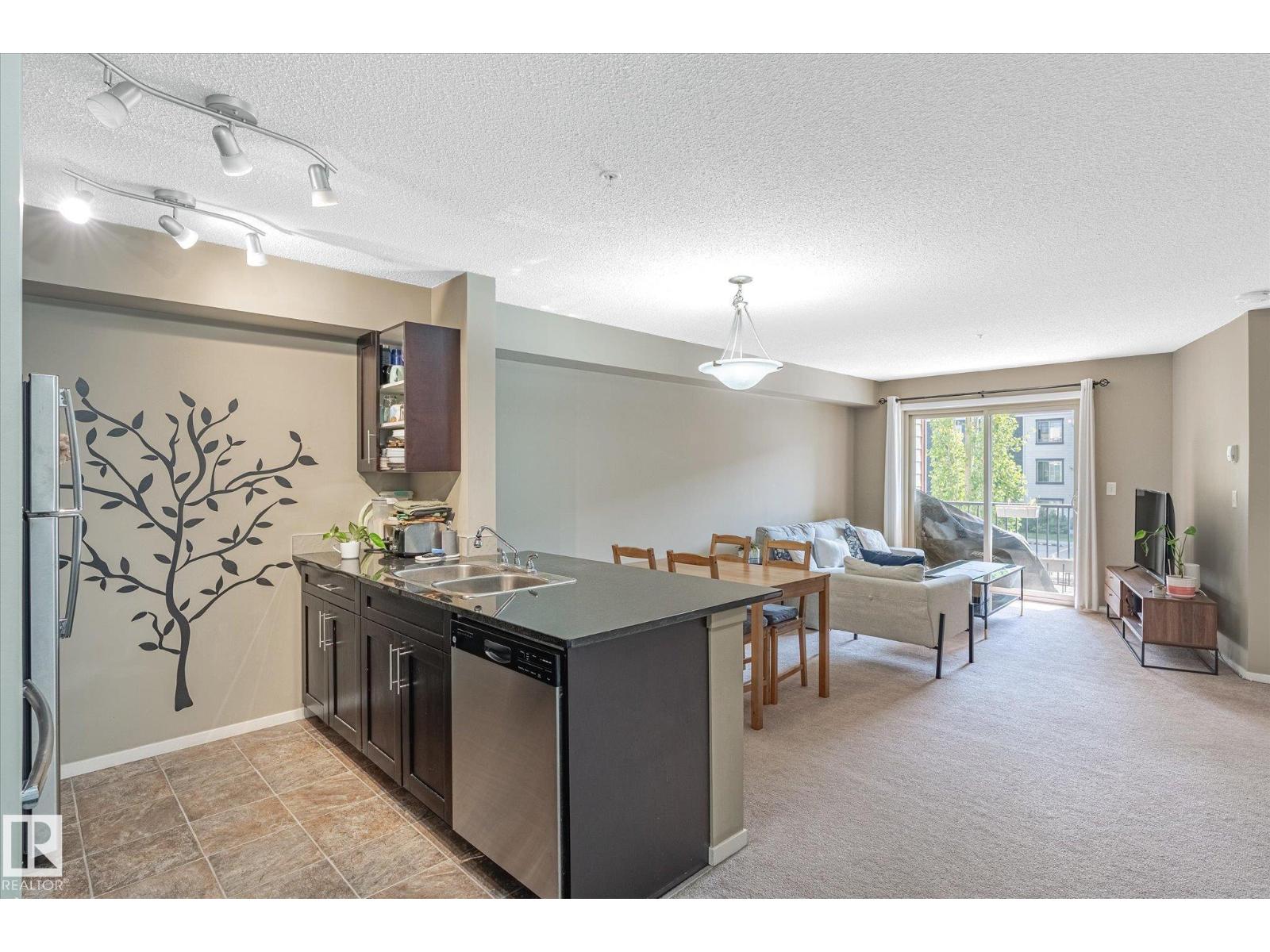 Photo 24 of 204 5804 Mullen Pl Nw, Edmonton AB