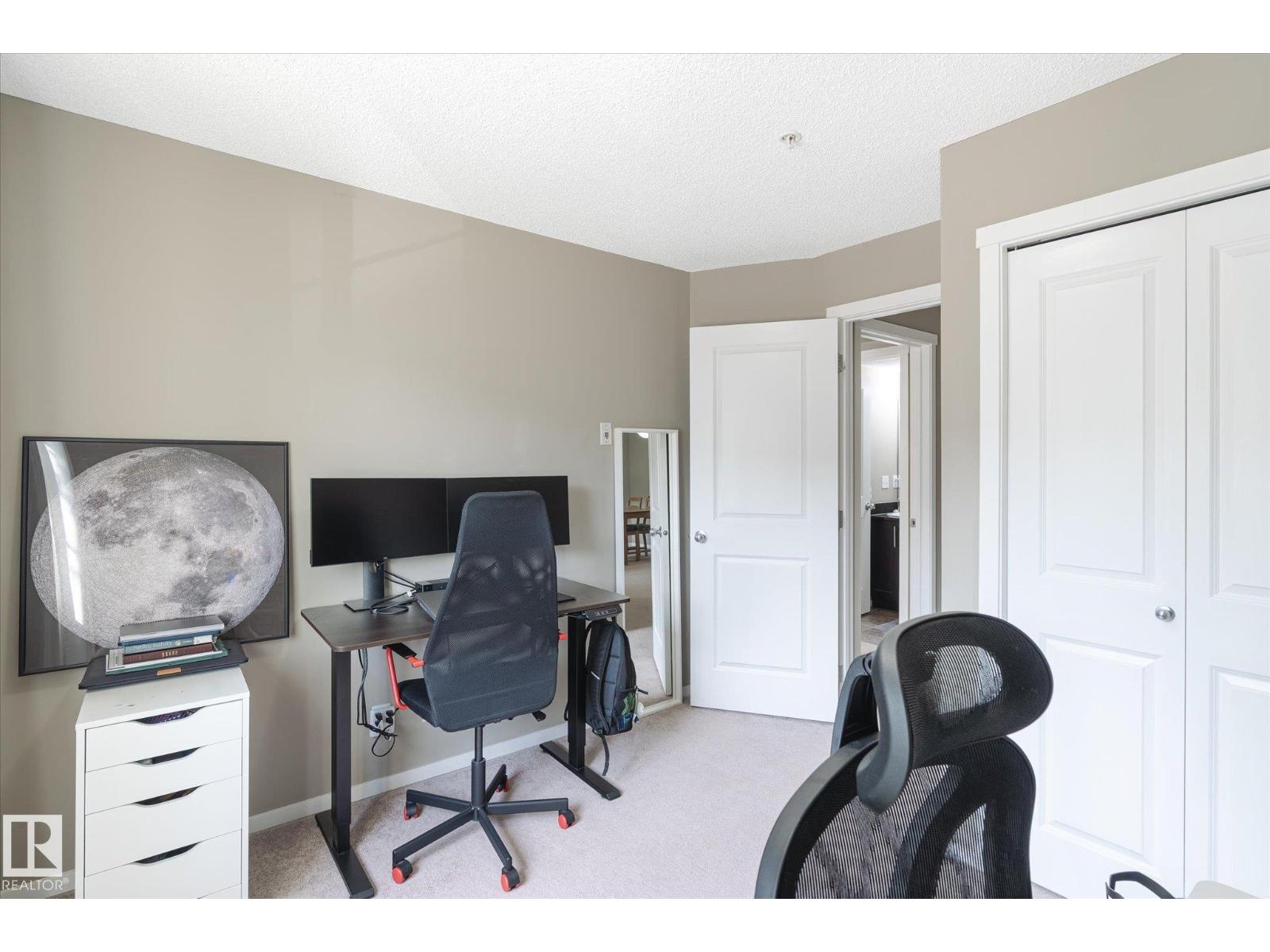 Photo 16 of 204 5804 Mullen Pl Nw, Edmonton AB