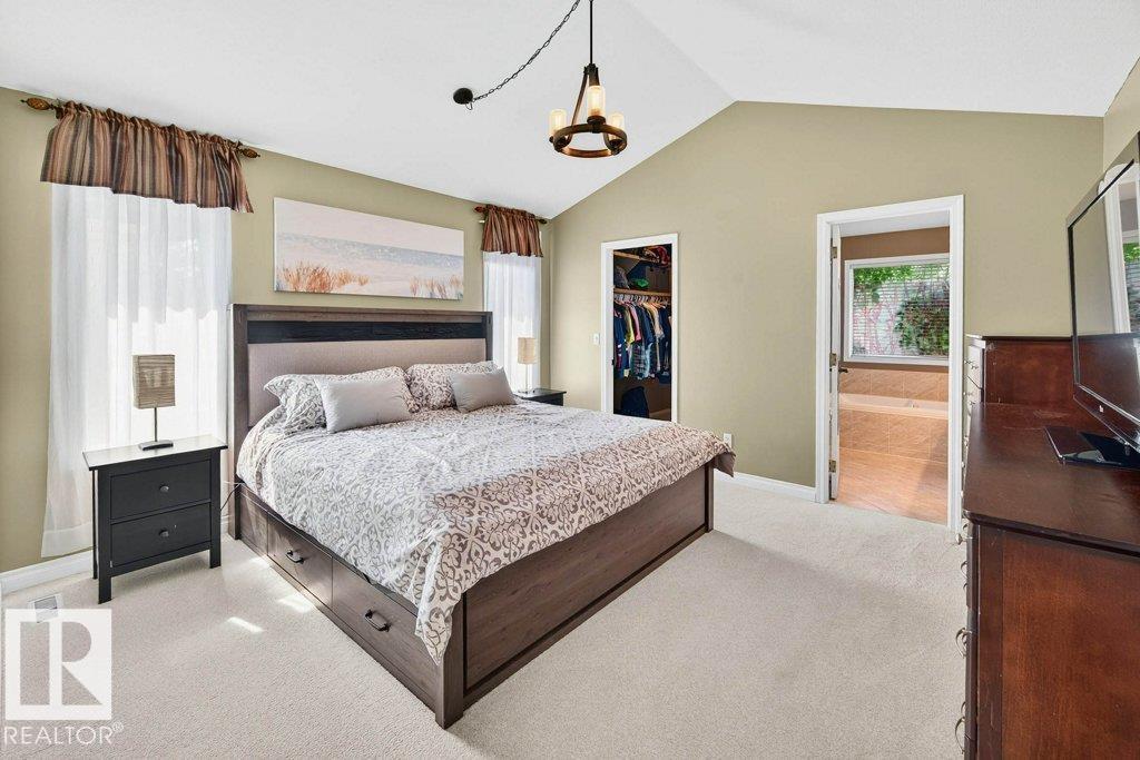 Photo 31 of 3812 42 St Nw, Edmonton AB
