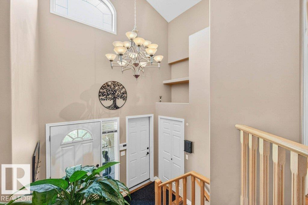 Photo 6 of 3812 42 St Nw, Edmonton AB