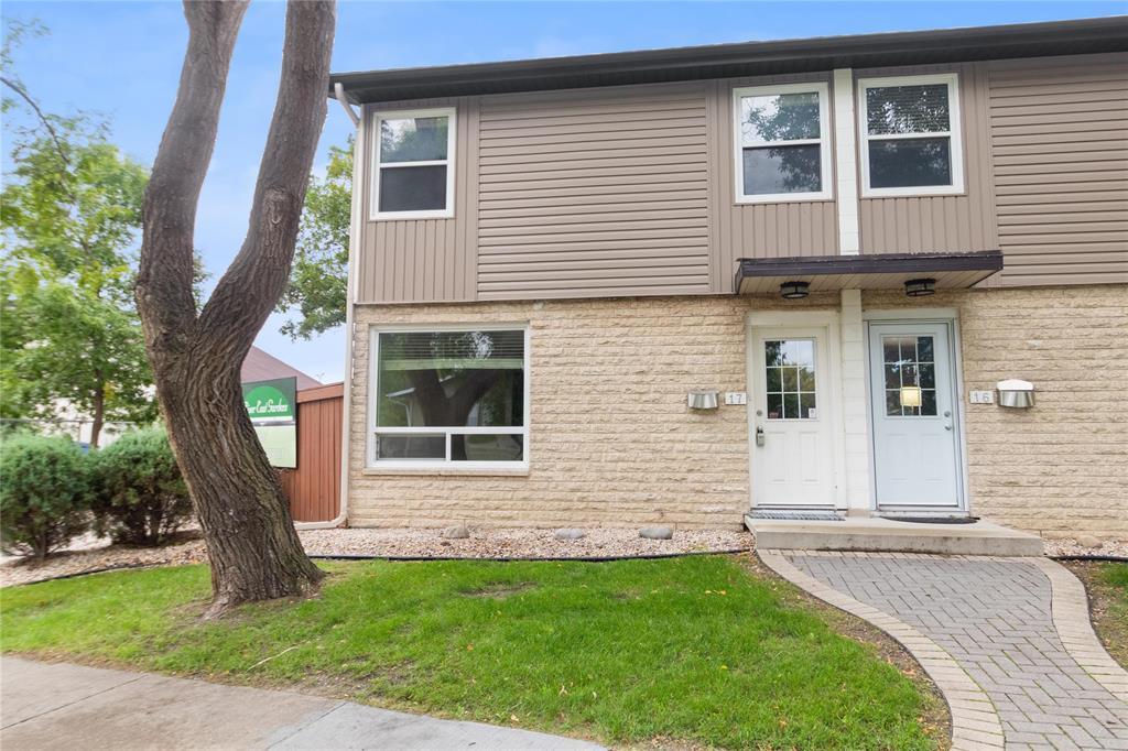 Photo 2 of 17 1445 Rothesay Street, Winnipeg MB