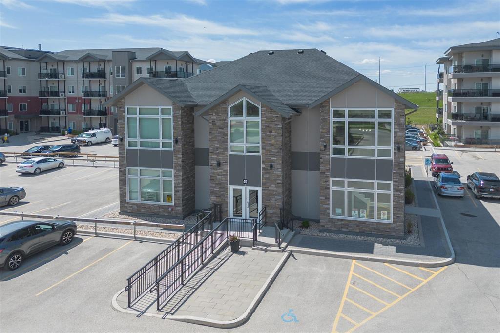 Photo 17 of 106 50 Philip Lee Drive, Winnipeg MB