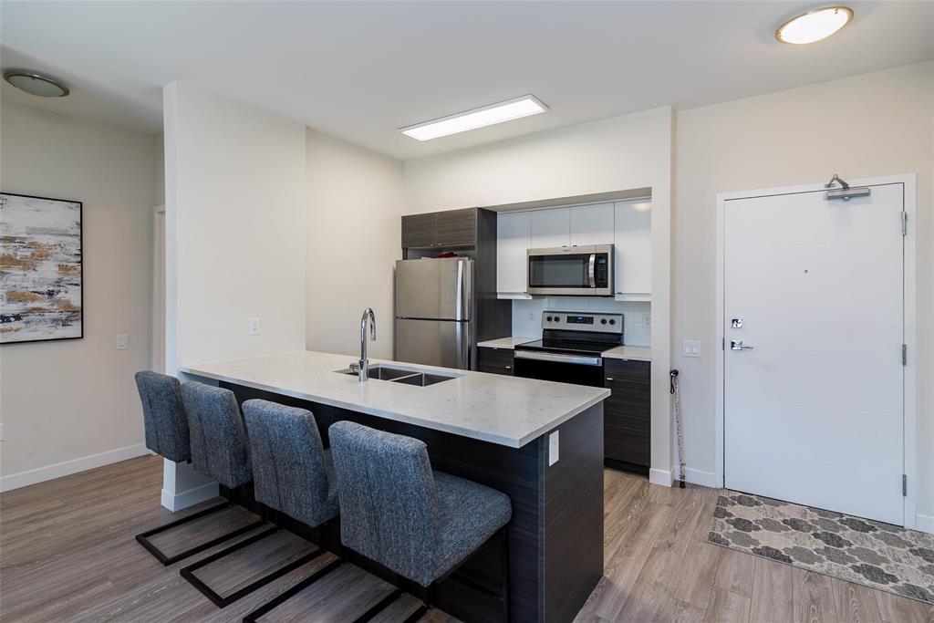 Photo 14 of 106 50 Philip Lee Drive, Winnipeg MB