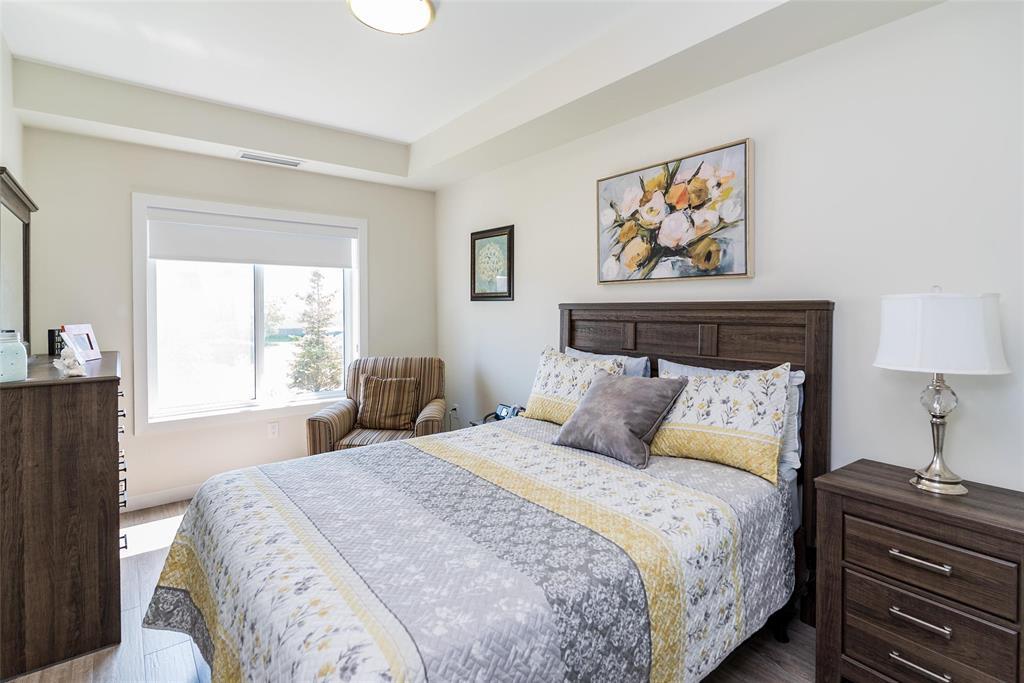Photo 9 of 106 50 Philip Lee Drive, Winnipeg MB