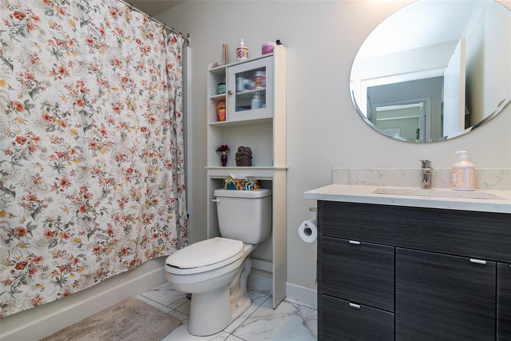 Photo 6 of 106 50 Philip Lee Drive, Winnipeg MB