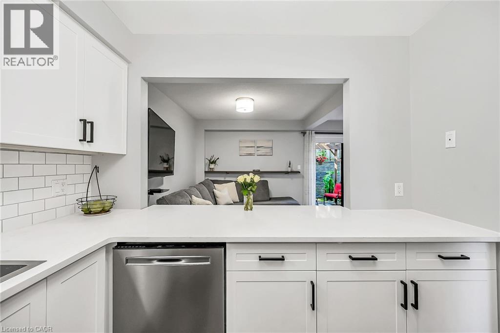 Photo 41 of 54 Argyle Street S Unit 2, Caledonia ON