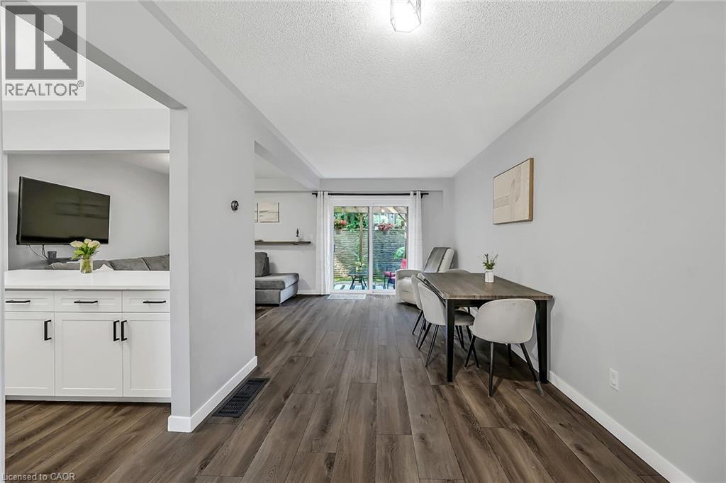 Photo 16 of 54 Argyle Street S Unit 2, Caledonia ON