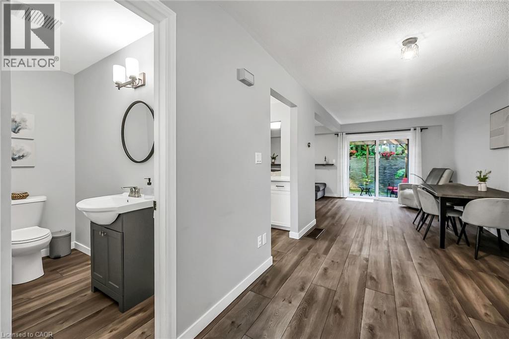 Photo 40 of 54 Argyle Street S Unit 2, Caledonia ON