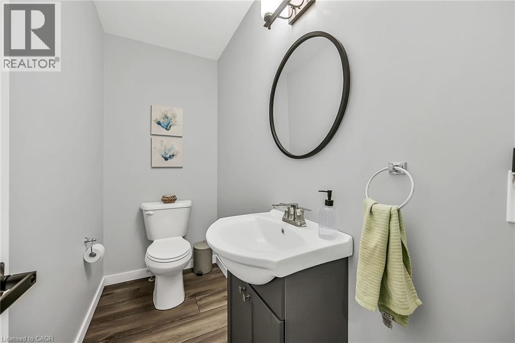 Photo 6 of 54 Argyle Street S Unit 2, Caledonia ON