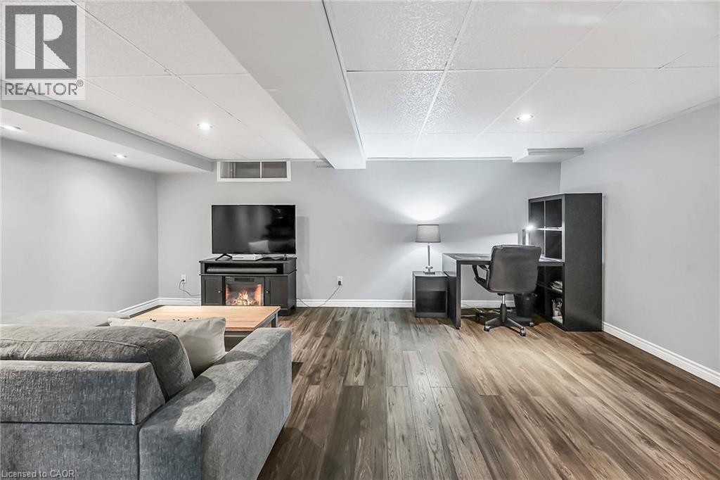 Photo 35 of 54 Argyle Street S Unit 2, Caledonia ON