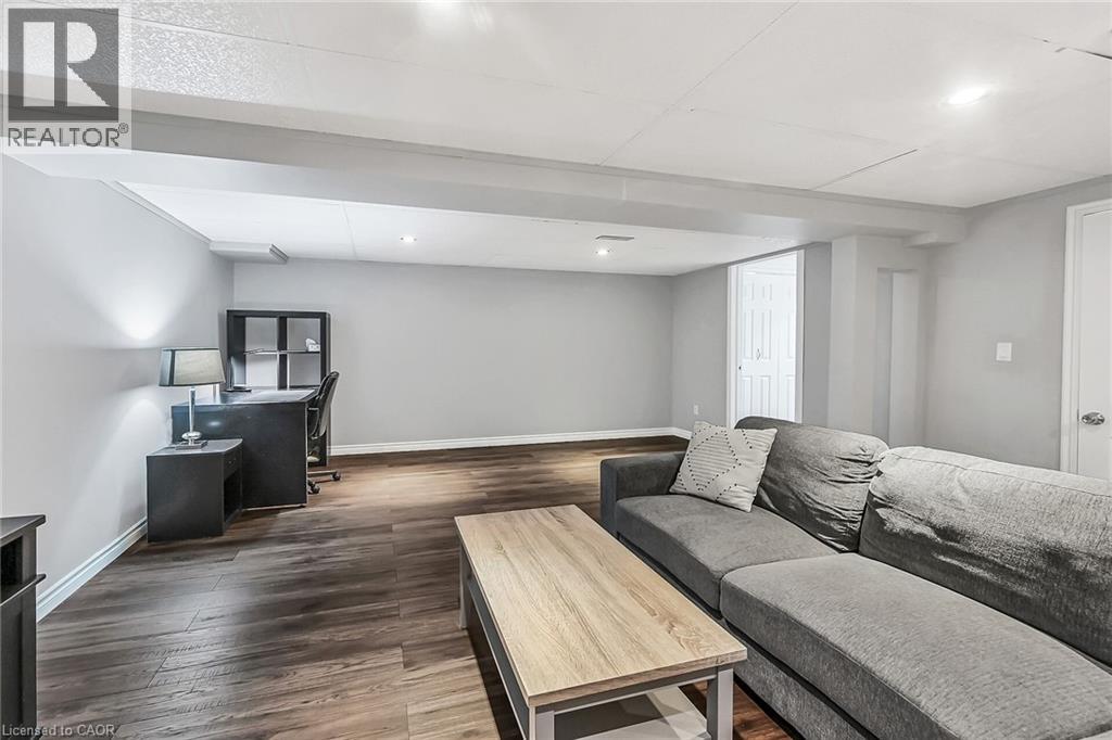 Photo 10 of 54 Argyle Street S Unit 2, Caledonia ON